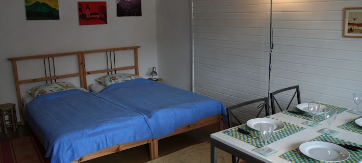1 Studio Flat walking distance to ski lifts (we have 2 in the same building) Hotels in Kaprun