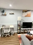 Cozy 2-Floor Apartment with Garage Access - บังกะโล