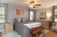 Withlacoochee River House on the main channel w/ kayaks, bikes, canoes - 3-Star