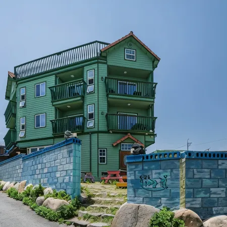 Ulsan Bluebird Pension
