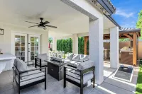 NEW! Luxe Vacation Getaway - heated pool and putting green - 4-Star