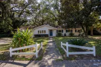 Near UF - Cozy Stay - Kitchen - Washer/Dryer