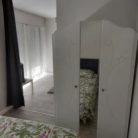 Studio type T2, hypercentre, furnished with air conditioning and parking