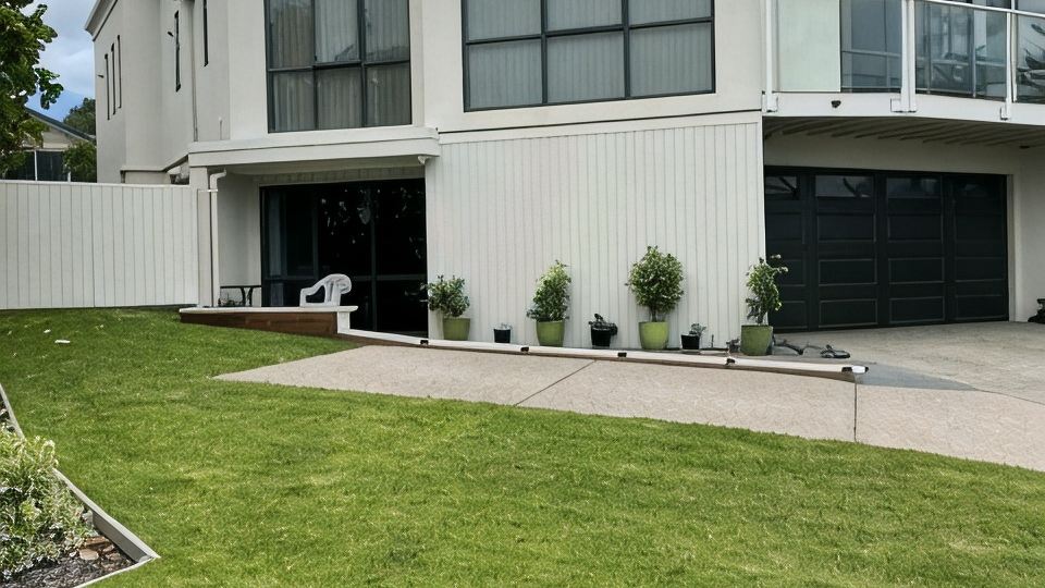 Quiet restful unit with seaviews