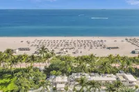 Fontainebleau III Sorrento OceanView Suite Free Valet & Spa Pass No Resort Fees! - Private Pools