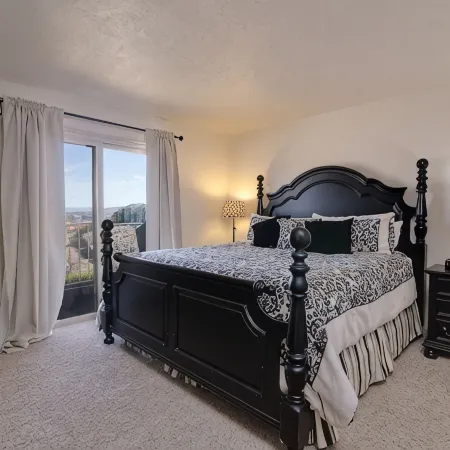Las Palmas! Beds for 9-10! 3Bed 2Bath, Bunks for Kids! Huge Deck!