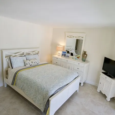 Updated Key Largo Townhome • Pool • Saltwater Lagoon • Beach • Oceanfront Access