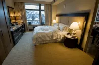 Luxury Westin Resort and Spa Ski-in/out, sleeps 8, Mountain Views - Bergblick
