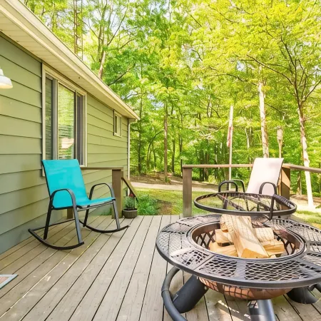 4PelicansOhio: Relaxing Cabin Near Leesville Lake ~Pets Welcome~ 2 Queens & 1F