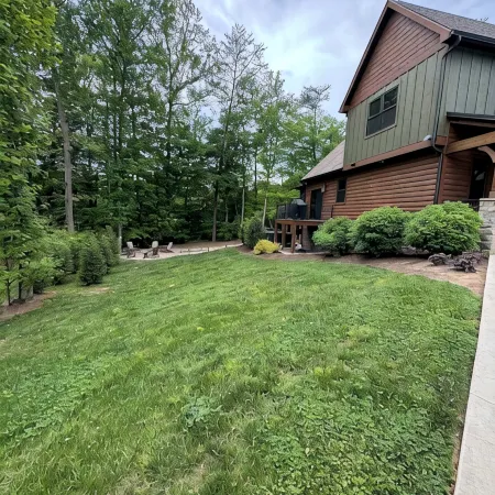 Bourbon Bear ~ A Luxury Cabin ~ Rustic, Charming & Cozy in the Heart of Townsend