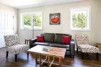 Inn at 84 McIntosh: Cozy 1BR private entrance/bath - appartements de vacances