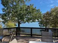 Gather at family-friendly Shelter Point on KY Lake - 홈스테이