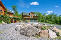 Cozy Adirondack Ski Cabin - 4-Star