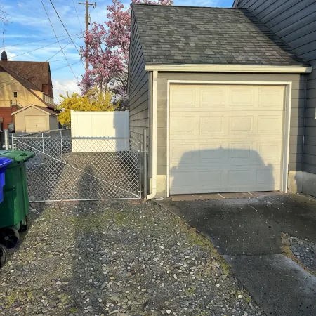 Quaint 3-bedroom house with AC, WiFi in delightful Lewiston