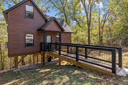 TreeHouse, Hot Tub, Wooded Views, Near Lake - Alphydda