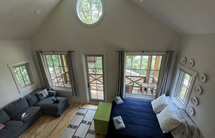 Beautiful Brow home on  Lookout Mountain in Mentone, Alabama
