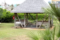 The Blue Palm at Inlet Beach • Steps to Beach & Pool • King Bed • 30A Florida - Wifi