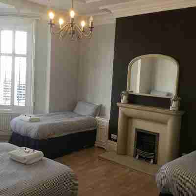 Cara Guesthouse Rooms