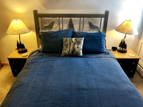 Cozy Ski Condo at Peak Eight - 2-Star