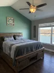 Lake Condo Retreat! Remodeled lake front condominium with great views - WiFi