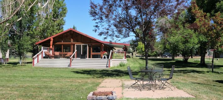 Missouri River Getaway- Riverfront Hotels in Cascade County