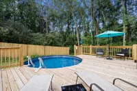 Airy 5br home w/pool, outdoor living, game room - balcony