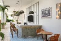 Royal Beach Hotel Punta Cana, in Jdv by Hyatt - bar