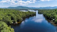 Cozy Secluded Lakefront Chalet With Hottub & Mountain Views - 4-Star