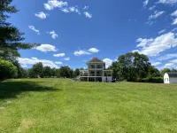 “The Oasis” <br>Beautiful private home with In-ground pool and sauna.<br> - 무료 와이파이