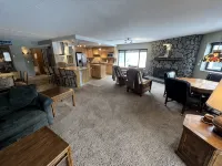 Great Space!  Great Location!  Great Views! - 3-Star