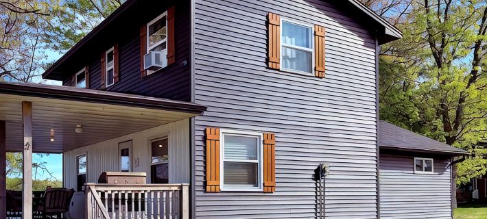 Spacious Lake home. Great for family/friends  getaway.  sleeps 10 パインのホテル