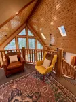 Golden Grove On the River! Amazing home above the Smith River. - 3-Star