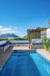 Hout & about Guest House - parking
