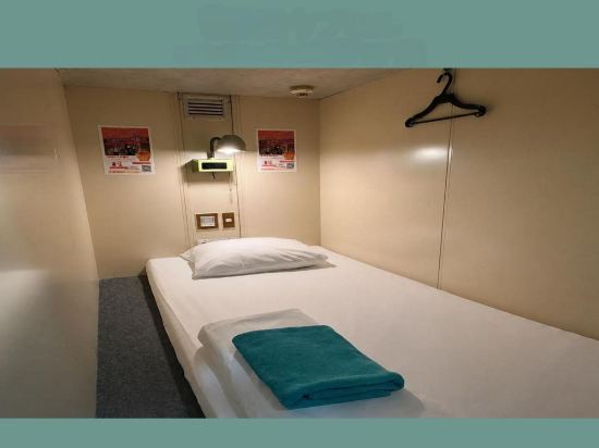 Capsule Hotel Block Room
