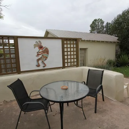 Blue Agave Bungalow - Your Perfect Spot To Escape The Hustle And Bustle!