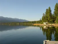 The Most Beautiful House on Flathead Lake - NW Travel Magazine 'Best Waterfront' - 4-Sterne
