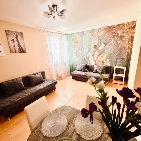 Kvart Hotel Na Pervomayskom Prospekte Apartments