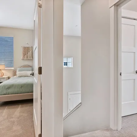 Sophisticated 3 bedroom townhome