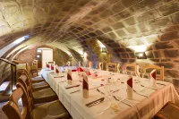 Hotel Theophano - موقف سيارات