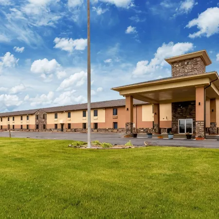 Quality Inn Newton at I-80