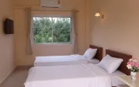 Jirasin Hotel & Apartment - 2-Star