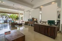 Roman Beach Hotel Hotels in Хіккадува