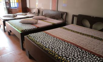 Nipa Hut Resort - Housity