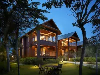 Duyong Marina & Resort
