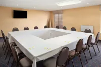 Days Inn by Wyndham Brantford Hotels in Paris