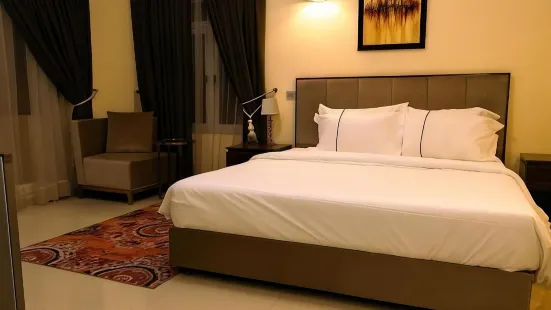Premium Hotel & Suites by Victoria Inn