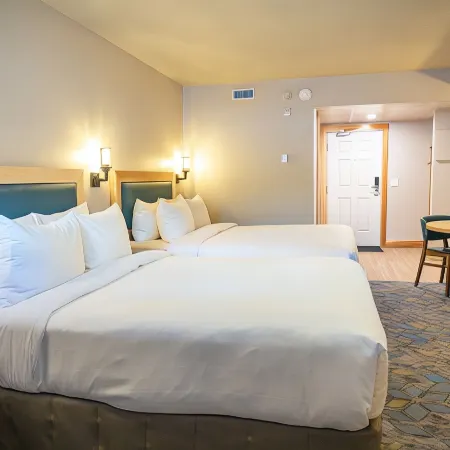 Tunnel Mountain Resort