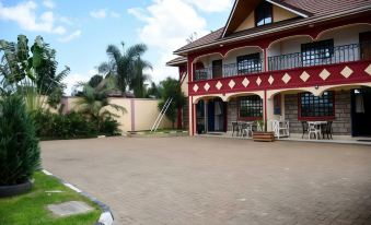 Lux Suites Elgon View Holiday House