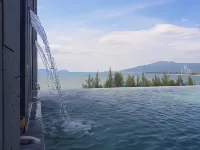 Santori Hotel Da Nang Bay - Infinity Pools