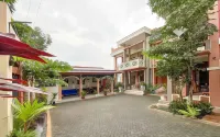 Urbanview Syariah Hotel Kanigara Batu Hotel di Kecamatan Batu